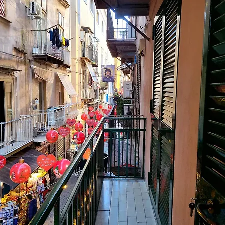 la casa di patta a spaccanapoli-3